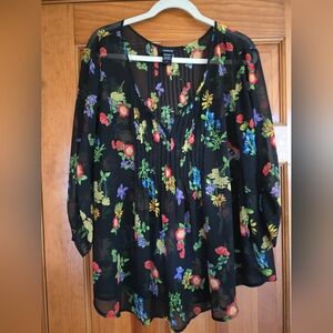 Womens Torrid 2 Black Sheer Floral Blouse Shirt EUC